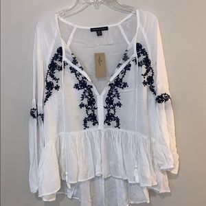 Women’s blouse ☀️